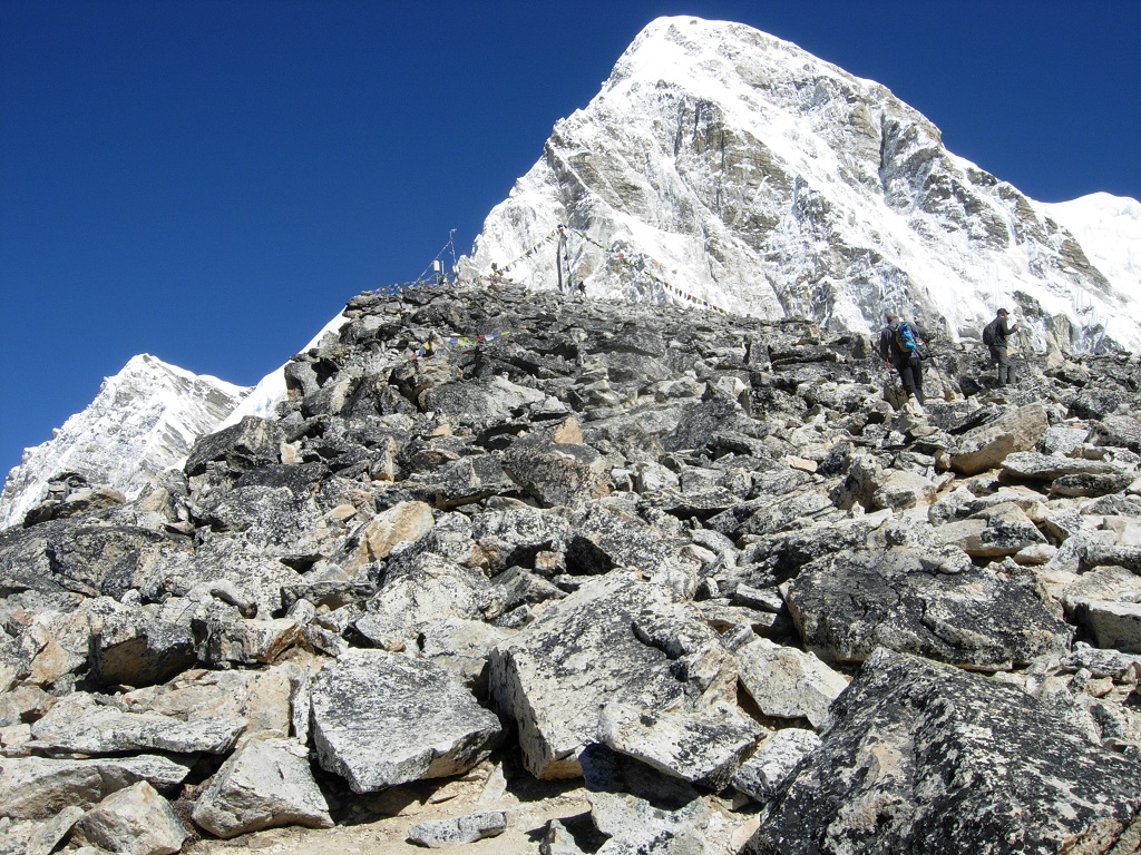 A Kala Patthar csúcs felé az utolsó méterek