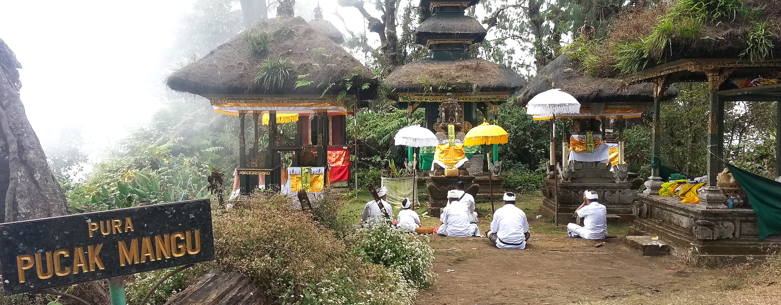 Pura Pucak Mangu templom a hegycsúcson