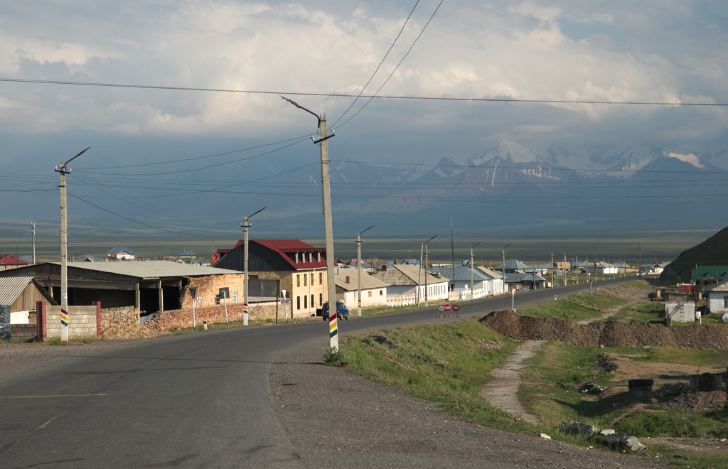 A Pamir Highway Sary-Tashnál